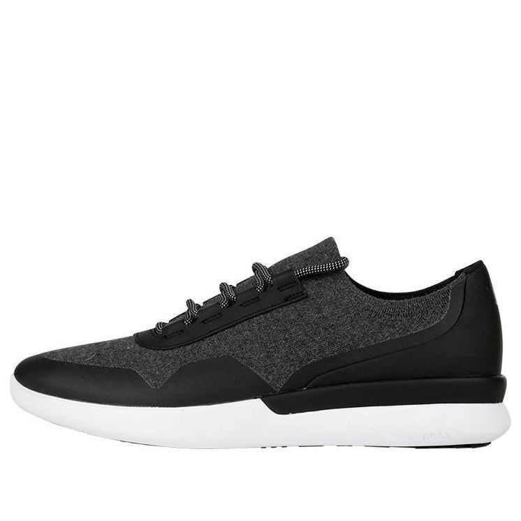 (WMNS) Under Armour Runaway 2.0 Shoes 'Black' 3020997-100 sold by KicksCrew