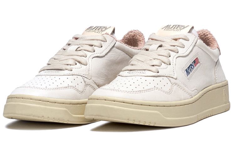 (WMNS) Autry Medalist Low 'White Pink' AULW-SP05 sold by KicksCrew product image thumbnail 2