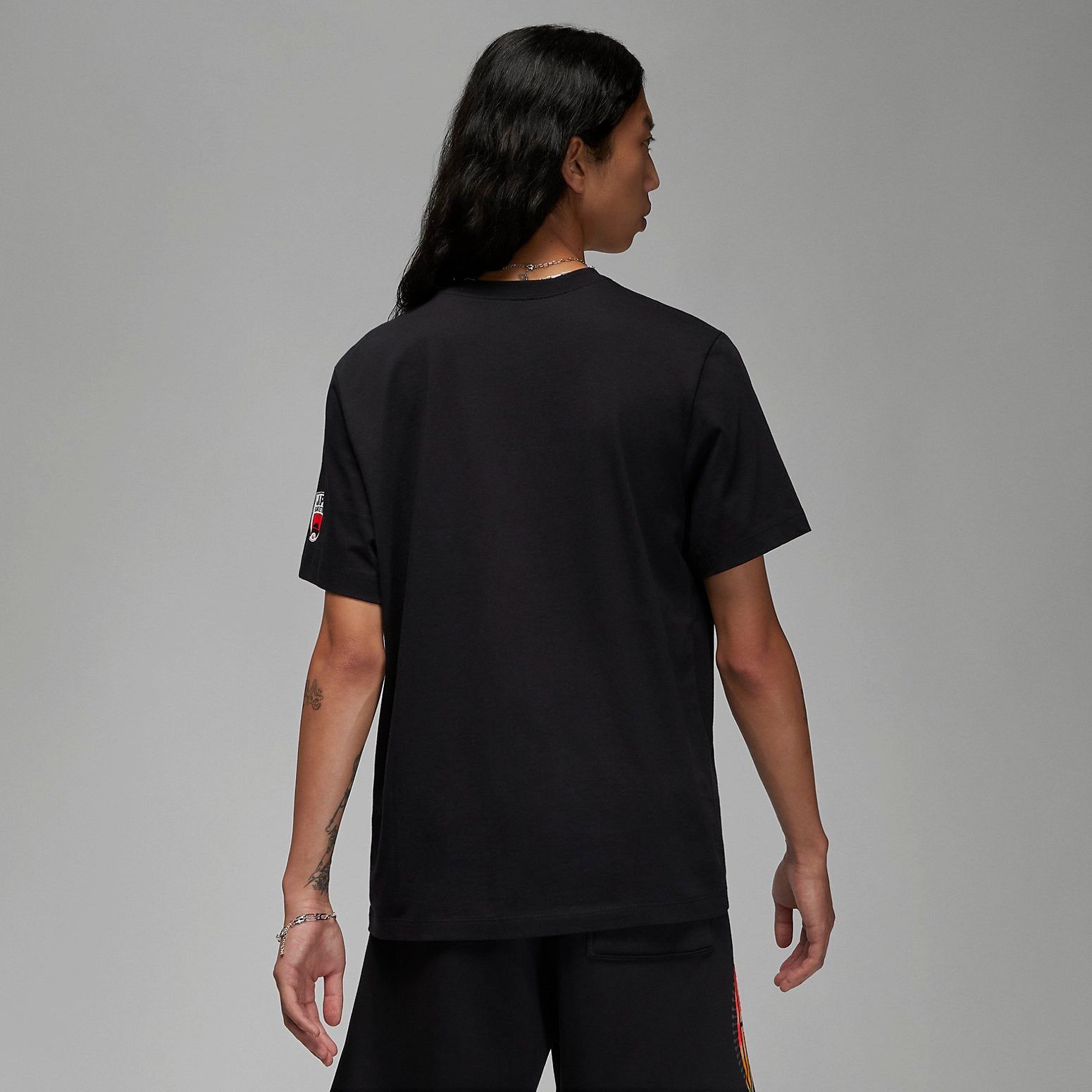 Air Jordan Logo JAPAN T-Shirt 'Black' FD9474-010 sold by KicksCrew product image thumbnail 4