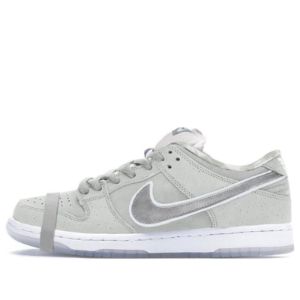 Nike Concepts x SB Dunk Low OG QS 'White Lobster' Friends &amp; Family FD8776-100 sold by KicksCrew