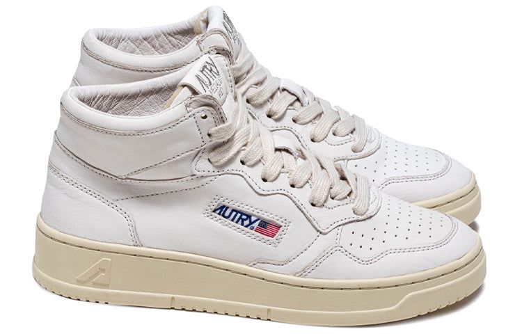 Autry Medalist Mid 'White' AUMM-GG04 sold by KicksCrew product image thumbnail 2
