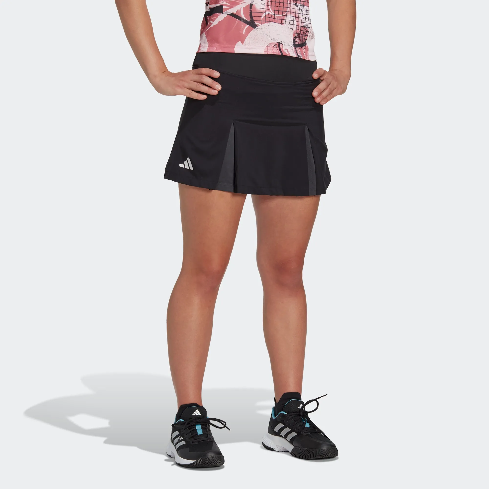 (WMNS) adidas Club Tennis Pleated Skirt Asia Sizing 'Black' HS1459 sold by KicksCrew product image thumbnail 2