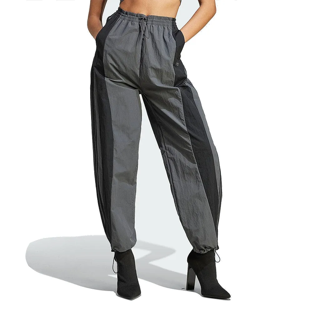 (WMNS) adidas Cut Line Parachute Pants 'Grey' II5648 sold by KicksCrew product image thumbnail 2
