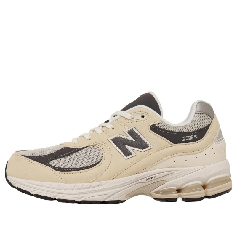 (GS) New Balance 2002R 'Sandstone Magnet' GC2002FA made by New Balance