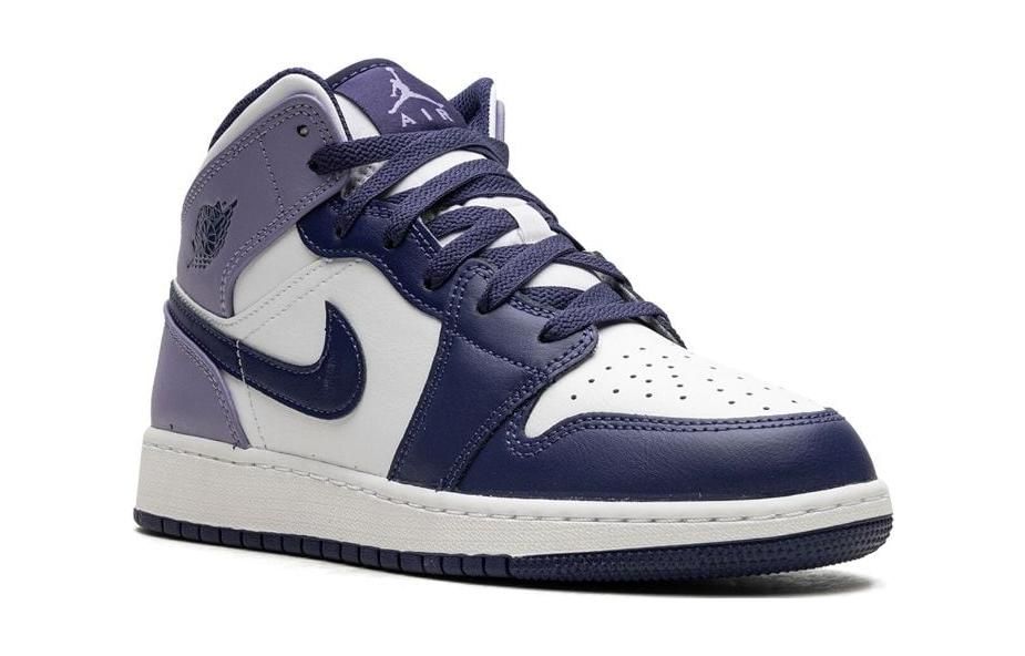 (GS) Air Jordan 1 Mid 'Sky J Purple' DQ8423-515 sold by KicksCrew product image thumbnail 4
