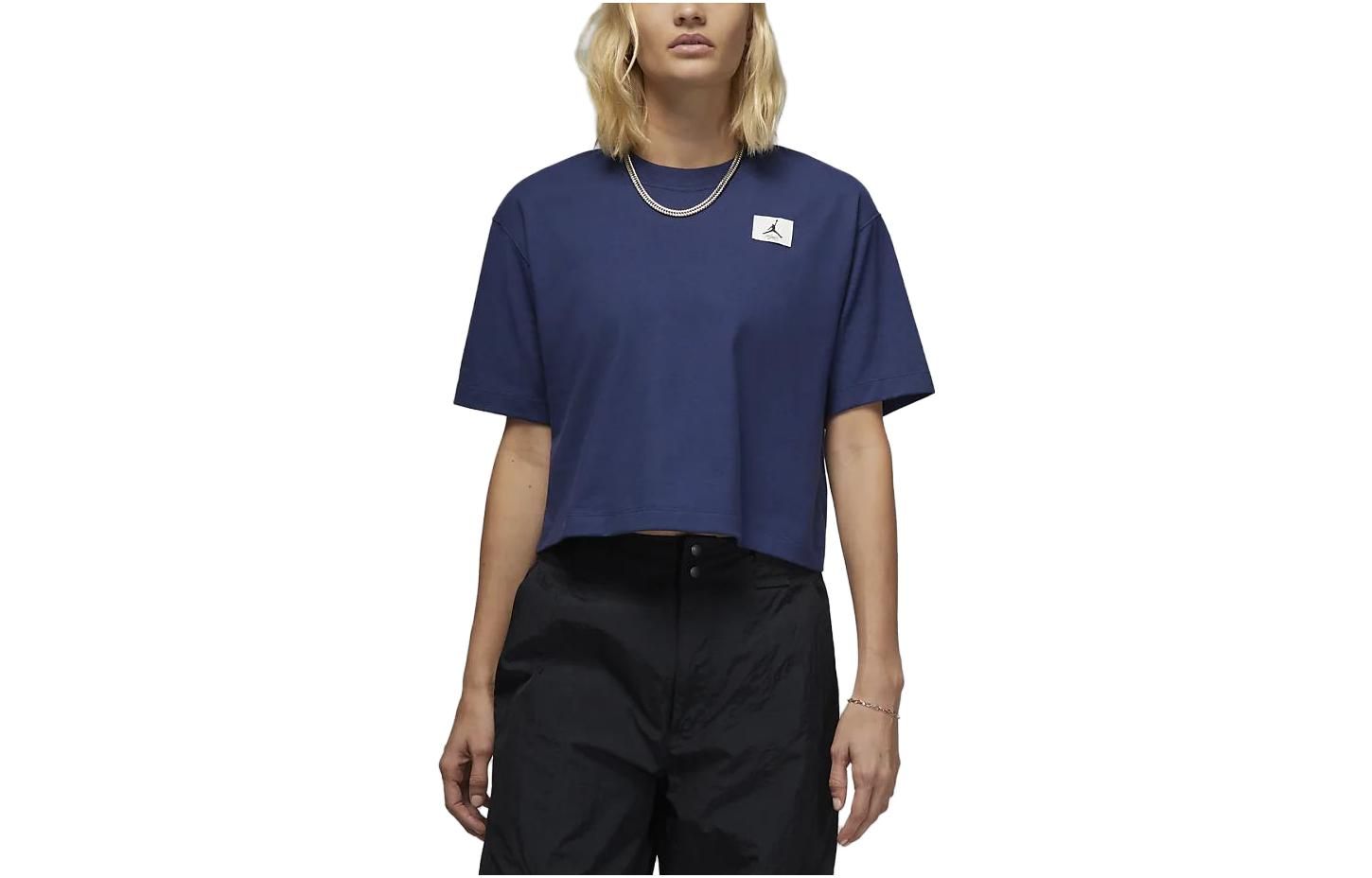 (WMNS) Air Jordan Essentials Boxy T-Shirt 'Midnight Navy' DO5038-410 sold by KicksCrew product image thumbnail 2