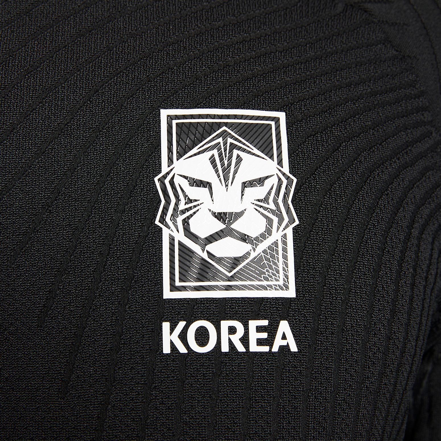 Nike Dri-FIT Korea Soccer Jersey 'Black Red' DN1197-010 sold by KicksCrew product image thumbnail 4