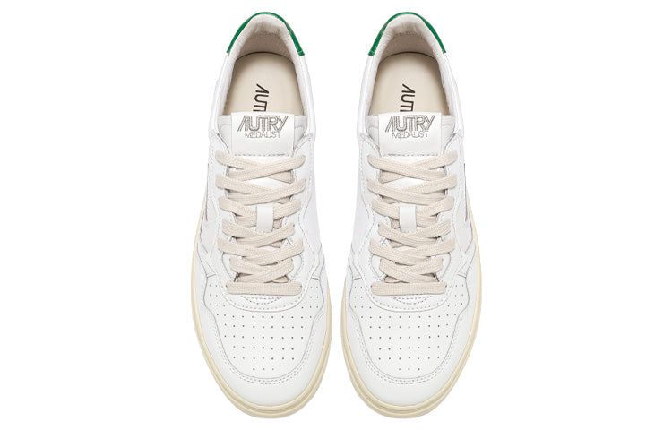 (WMNS) Autry Medalist Leather Low 'White Green' AULW-LL20 sold by KicksCrew product image thumbnail 3
