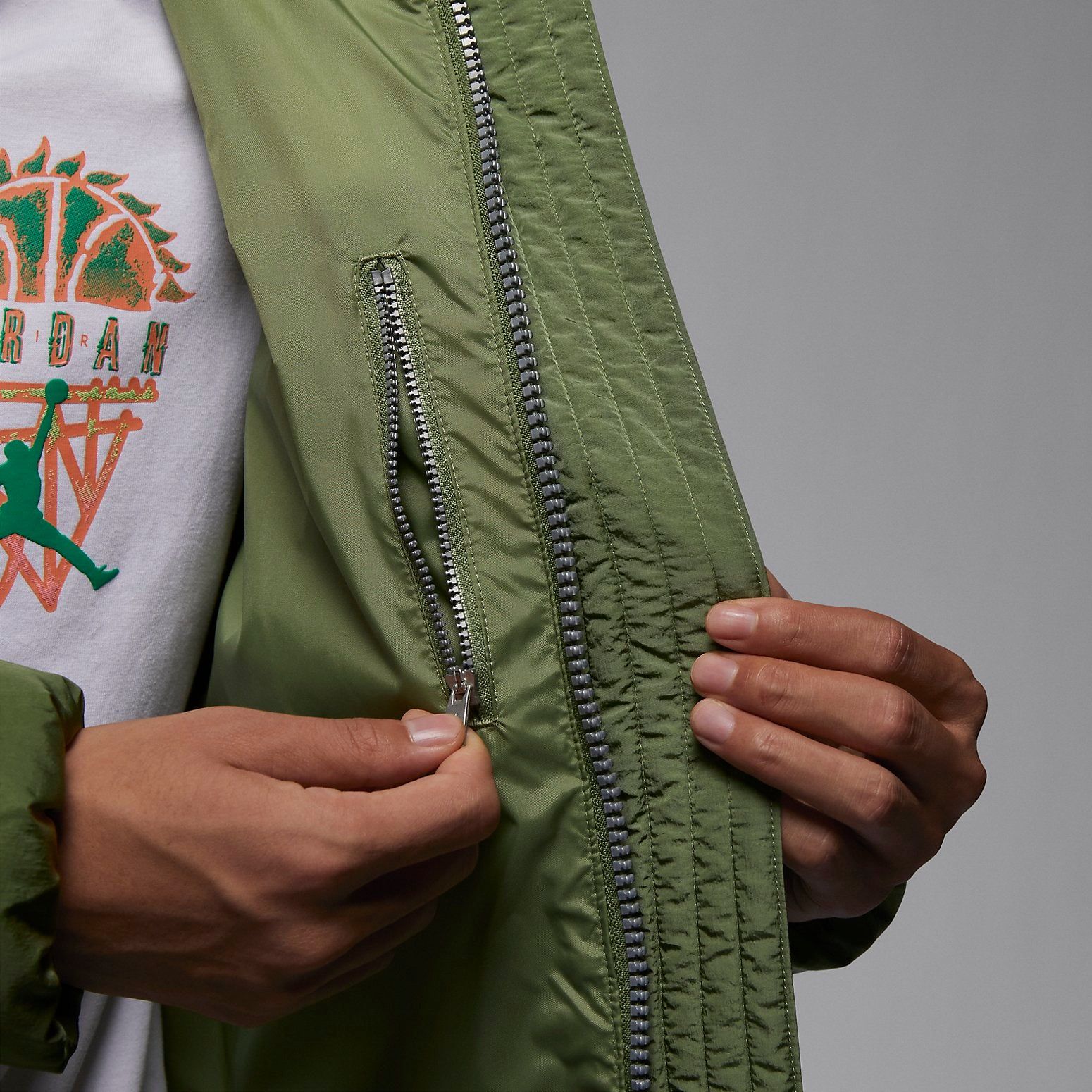 Air Jordan Down Parka Jacket 'Green' FB7314-340 sold by KicksCrew product image thumbnail 3