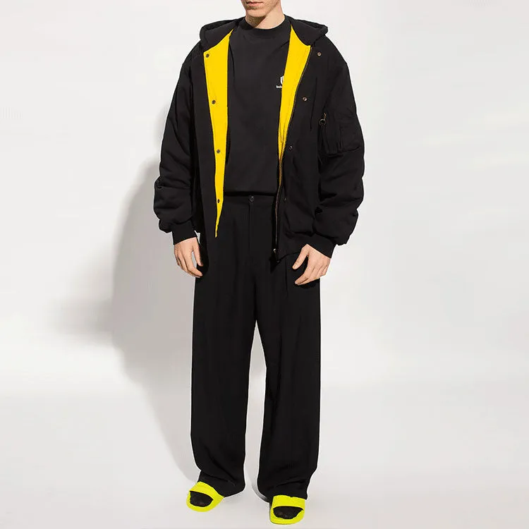 Balenciaga Sporty B Logo T-Shirt Boxy Fit 'Black' 681045TLVN11070 sold by KicksCrew product image thumbnail 3