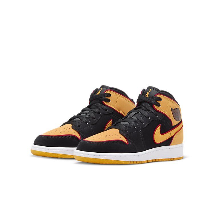 (GS) Air Jordan 1 Mid SE 'Vivid Orange' FJ4924-008 sold by KicksCrew product image thumbnail 2
