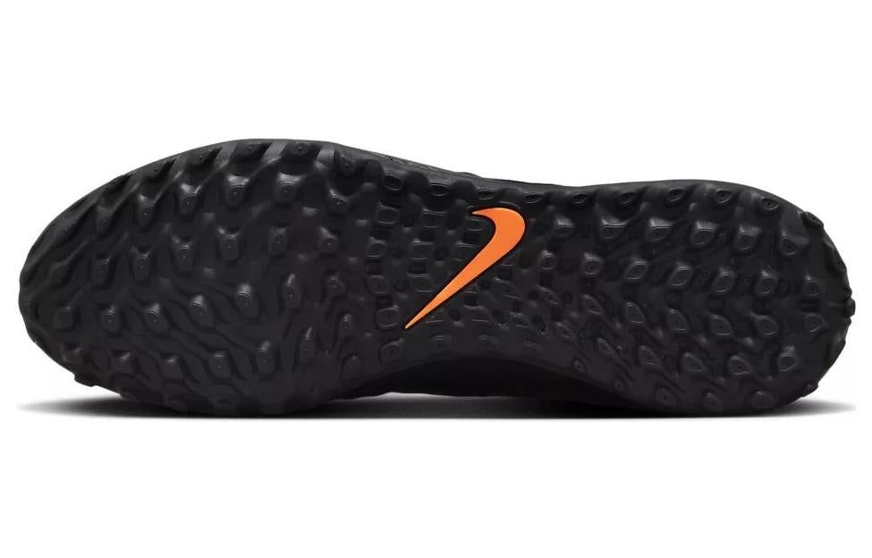 Nike React Phantom Run Flyknit 2 TF 'Black' DD9466-010 sold by KicksCrew product image thumbnail 6