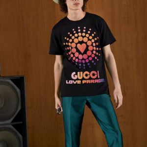売切必至★“GUCCI LOVE PARADE” フーデッド スウェットシャツ 売切必至☆“GUCCI LOVE PARADE” フーデッド スウェットシャツ