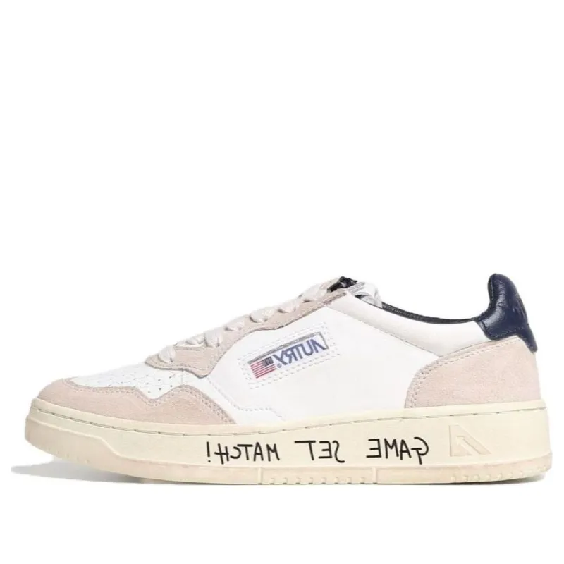 (WMNS) AUTRY Medalist Low Leather and Suede 'White Beige' AULW-WC08 sold by KicksCrew