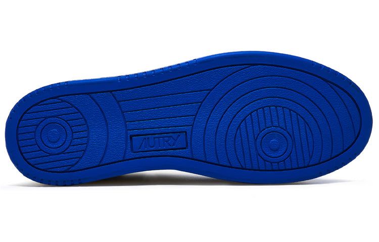 (WMNS) Autry Medalist Low 'Azure White' AULW-WB15 sold by KicksCrew product image thumbnail 4