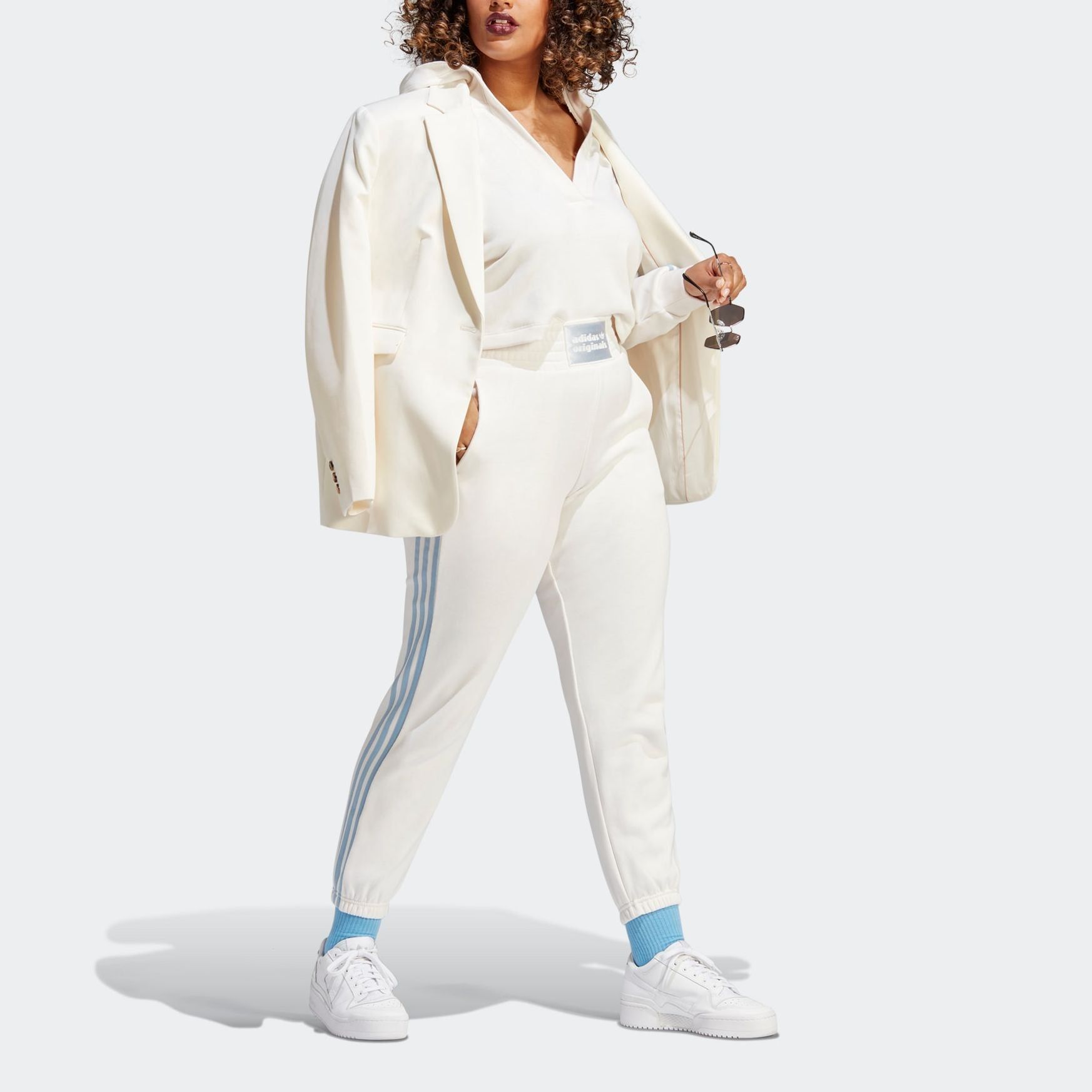 (WMNS) adidas Originals V-Neck Short Hoodie 'White' IC8521 sold by KicksCrew product image thumbnail 4