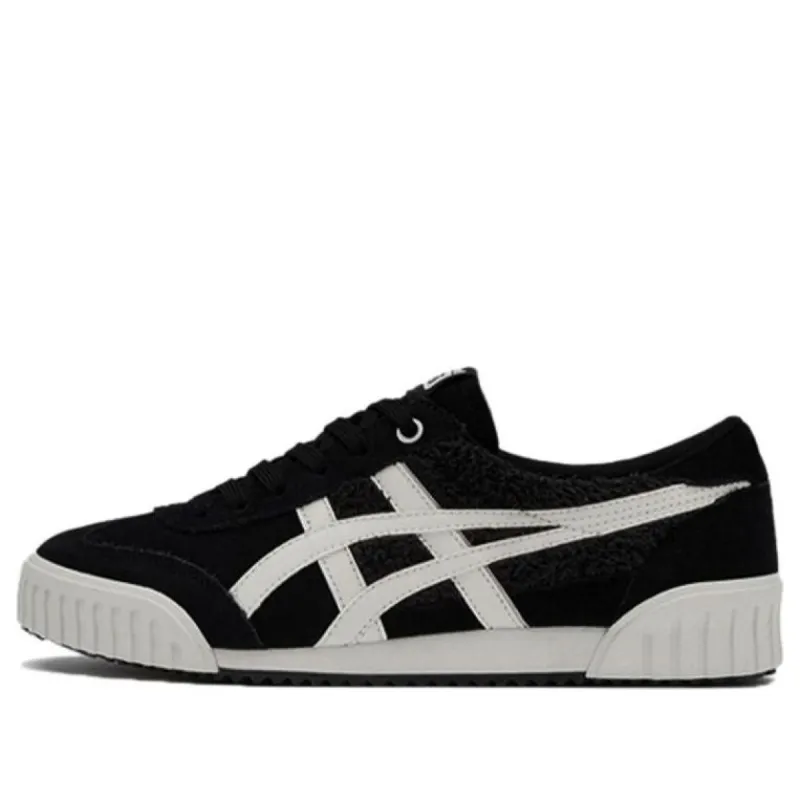 (WMNS) Onitsuka Tiger Machuation Sneakers 'Black' 1182A596-001 sold by KicksCrew