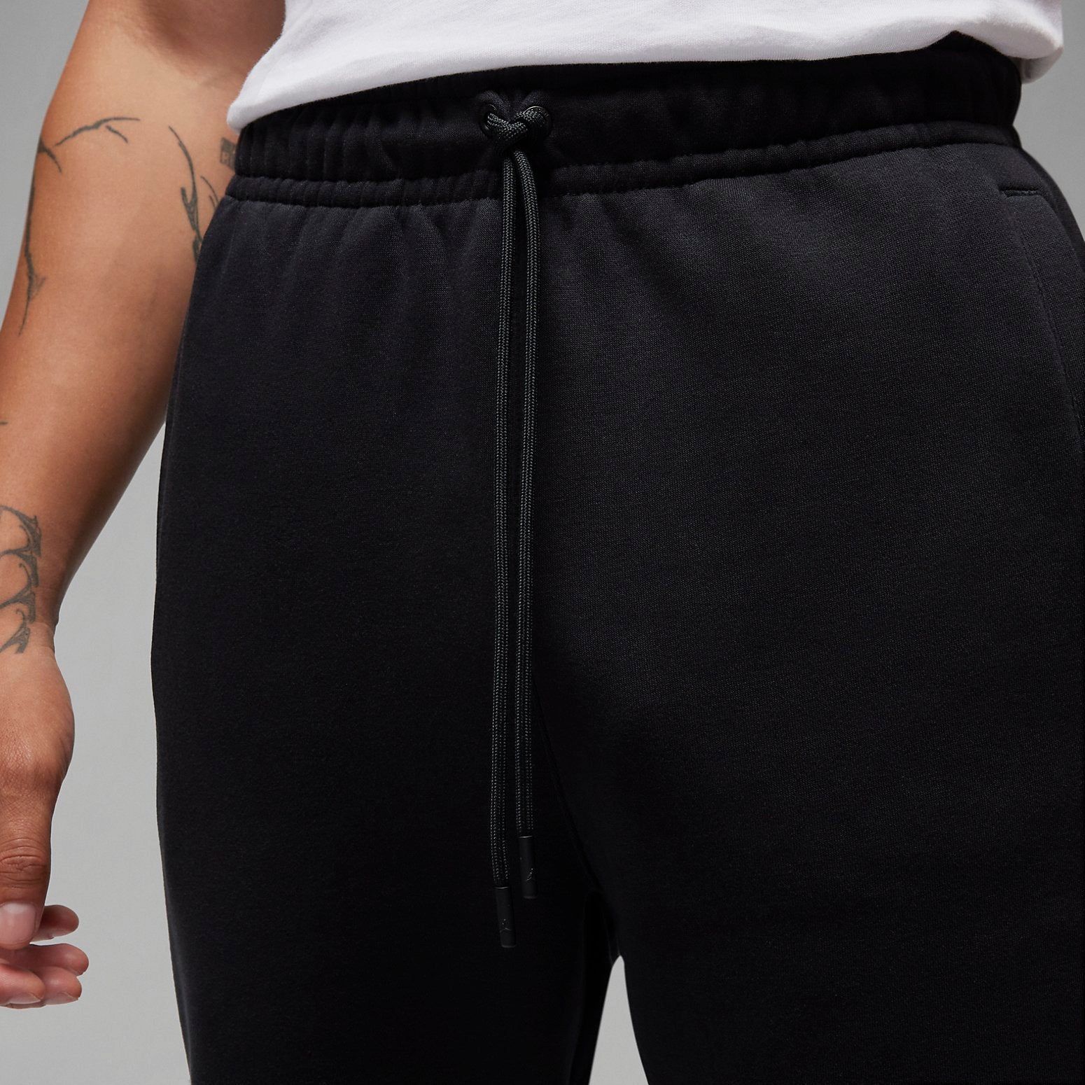 Air Jordan Essentials Fleece Baseline Pants 'Black' FD7345-010 sold by KicksCrew product image thumbnail 3