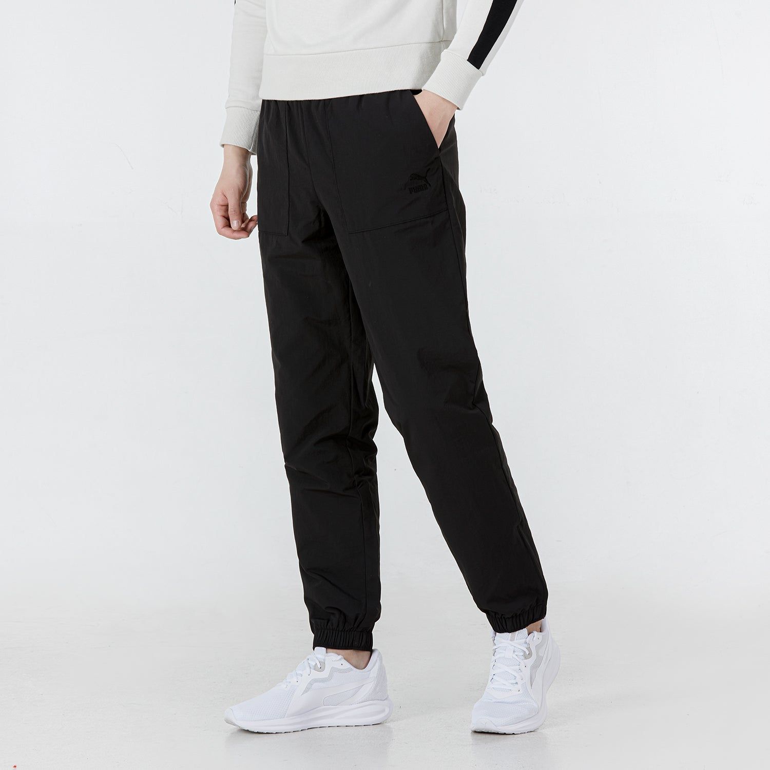 Puma Essentials Logo Pants 'Black' 535554-01 sold by KicksCrew product image thumbnail 5