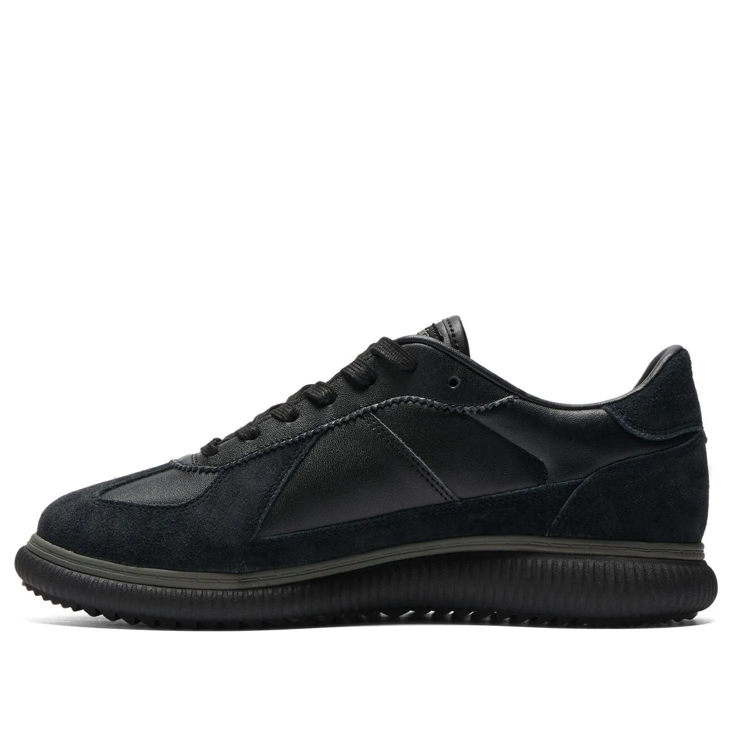 Onitsuka Tiger Delecity L 'Black' 1183C217-001 sold by KicksCrew