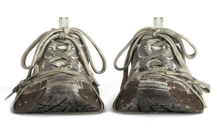 Balenciaga 3XL 'Beige Brown' 734734W3XL79191 sold by KicksCrew product image thumbnail 4