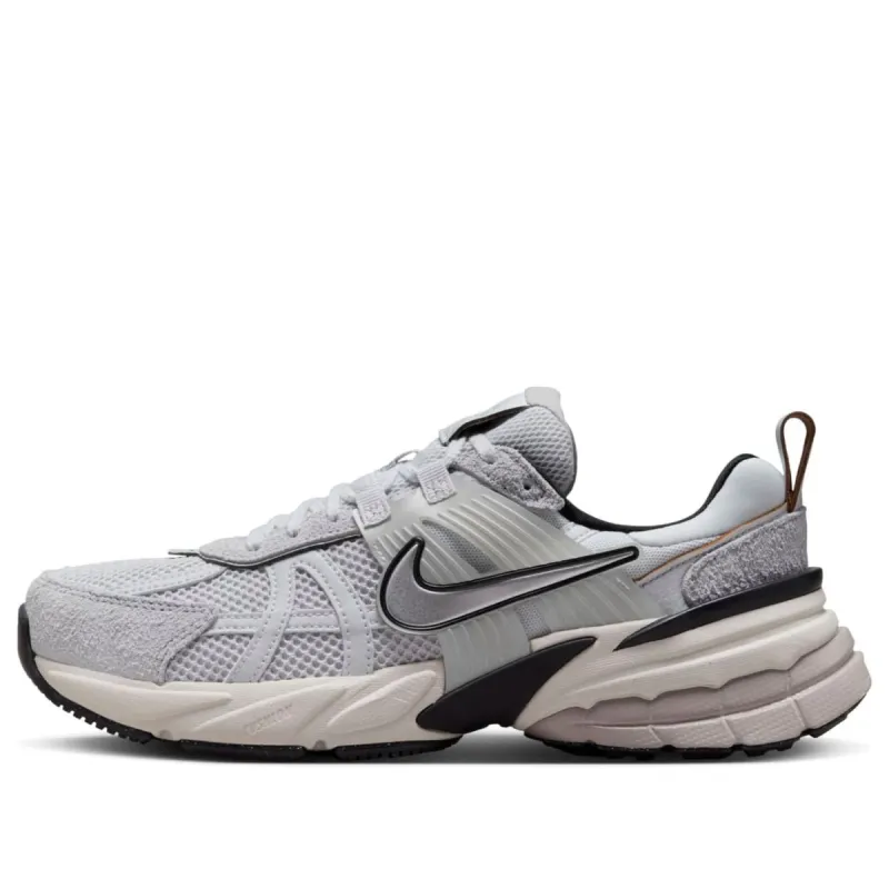 (WMNS) Nike V2K Run 'Pure Platinum Chrome' FN6703-002 sold by KicksCrew