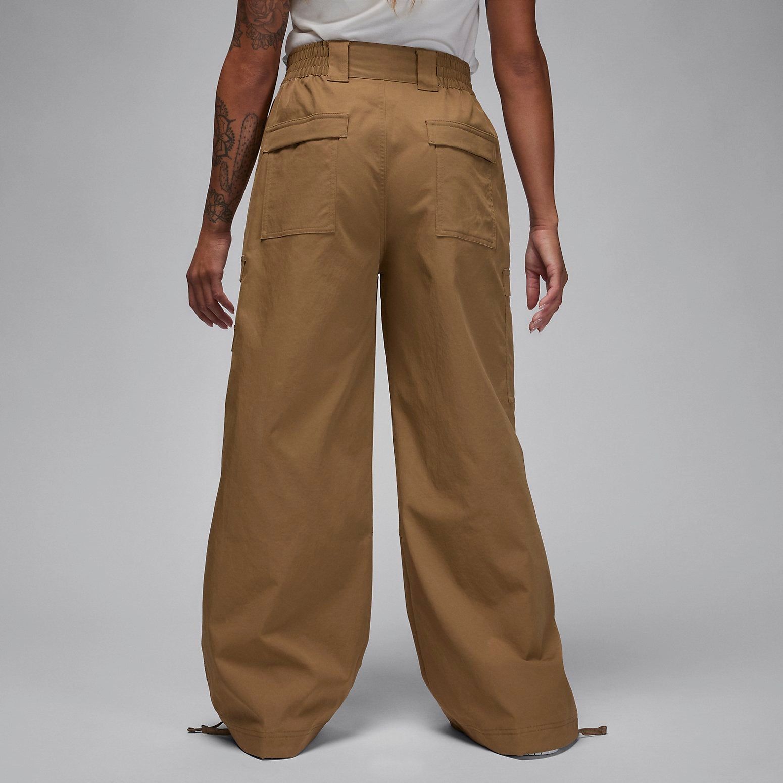 (WMNS) Air Jordan Chicago Heavyweight Pants 'Brown' FD7216-395 sold by KicksCrew product image thumbnail 5