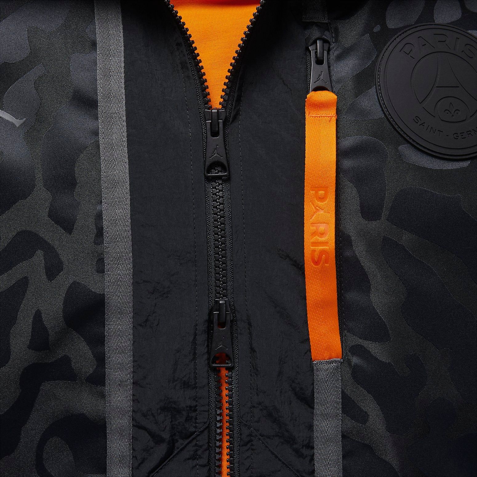 Air Jordan x Paris Saint-Germain Anthem Jacket Asia Sizing 'Black' DZ2908-010 sold by KicksCrew product image thumbnail 3