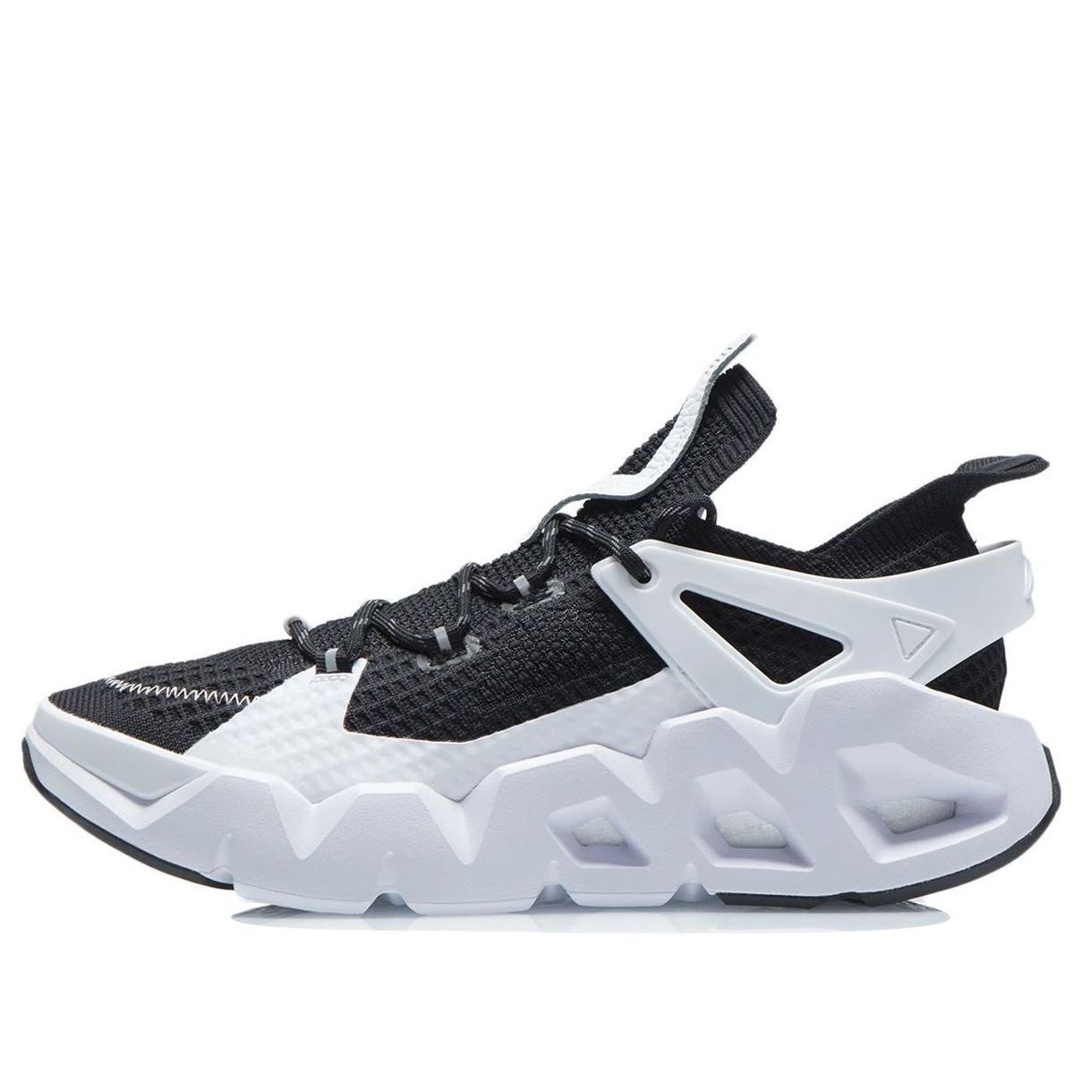 (WMNS) Li-Ning Essence 2.3 Delta 'Black White' AGBR046-1 sold by KicksCrew