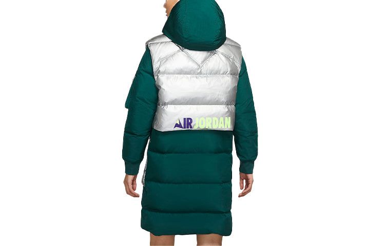 (WMNS) Air Jordan Winter Utility Jacket 'Green' CV2561-300 sold by KicksCrew product image thumbnail 2