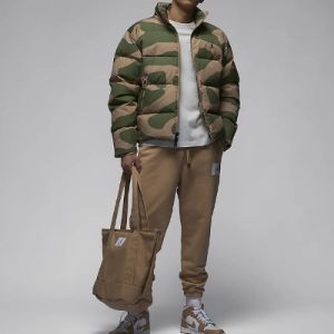 Air ordan Flight Heritage Down Jacket 'Camo' FB6989-200 sold by KicksCrew