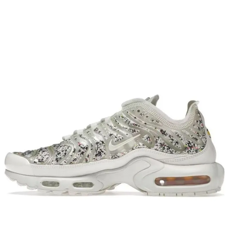 (WMNS) Nike Air Max Plus 'Phantom Silver' AR0970-002 sold by KicksCrew