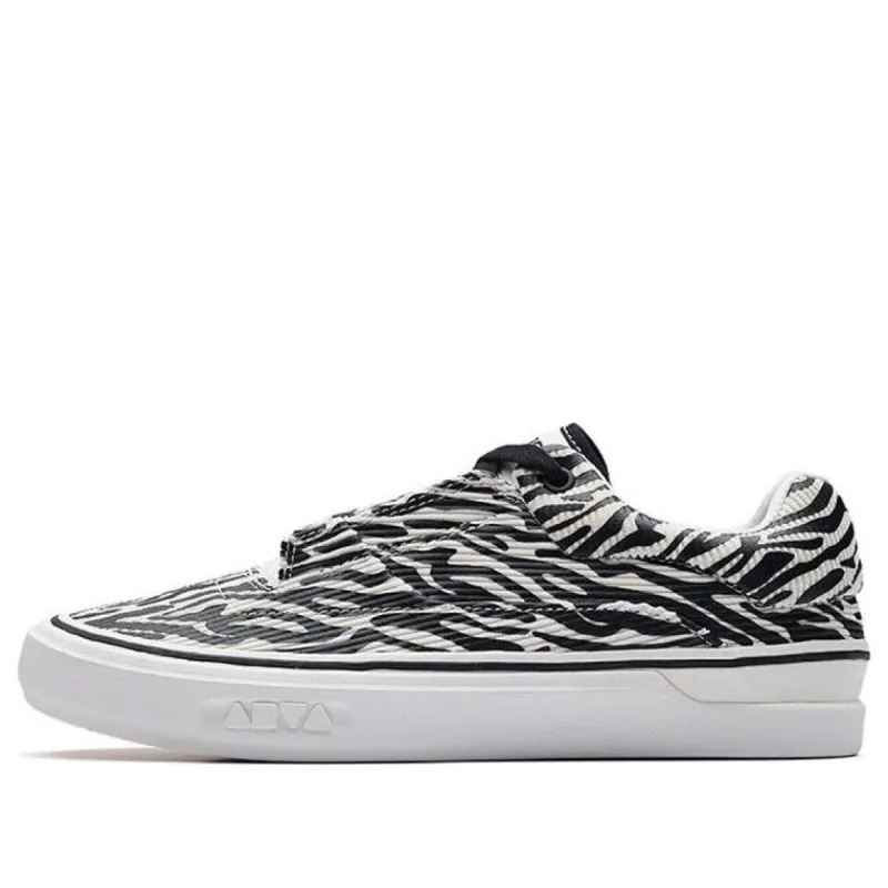(WMNS) ANTA MD Skate Shoes 'Black White' 122238013-3 sold by KicksCrew