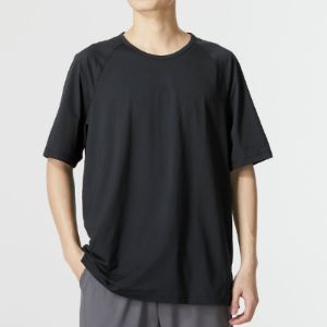 Under Armour Meridian T-shirt 'Black' 1373728-001 sold by KicksCrew
