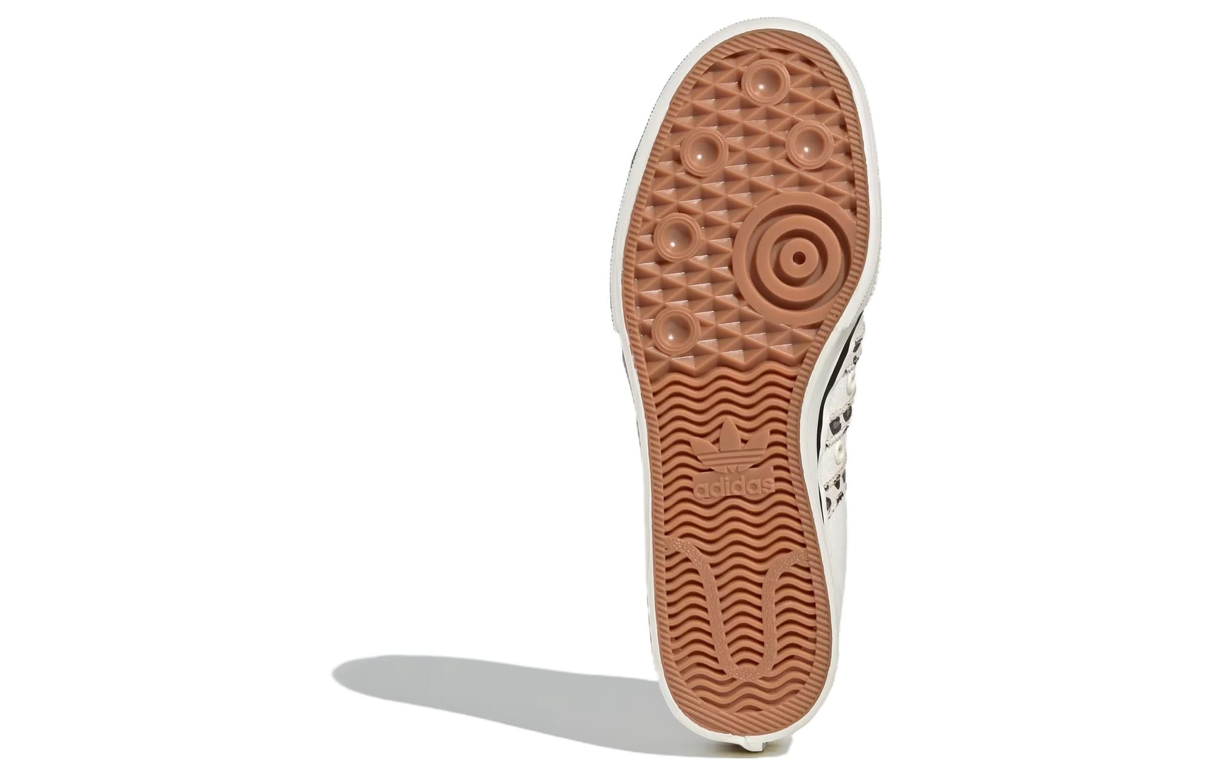 (WMNS) adidas NIZZA Platform 'White' IG5057 sold by KicksCrew product image thumbnail 5