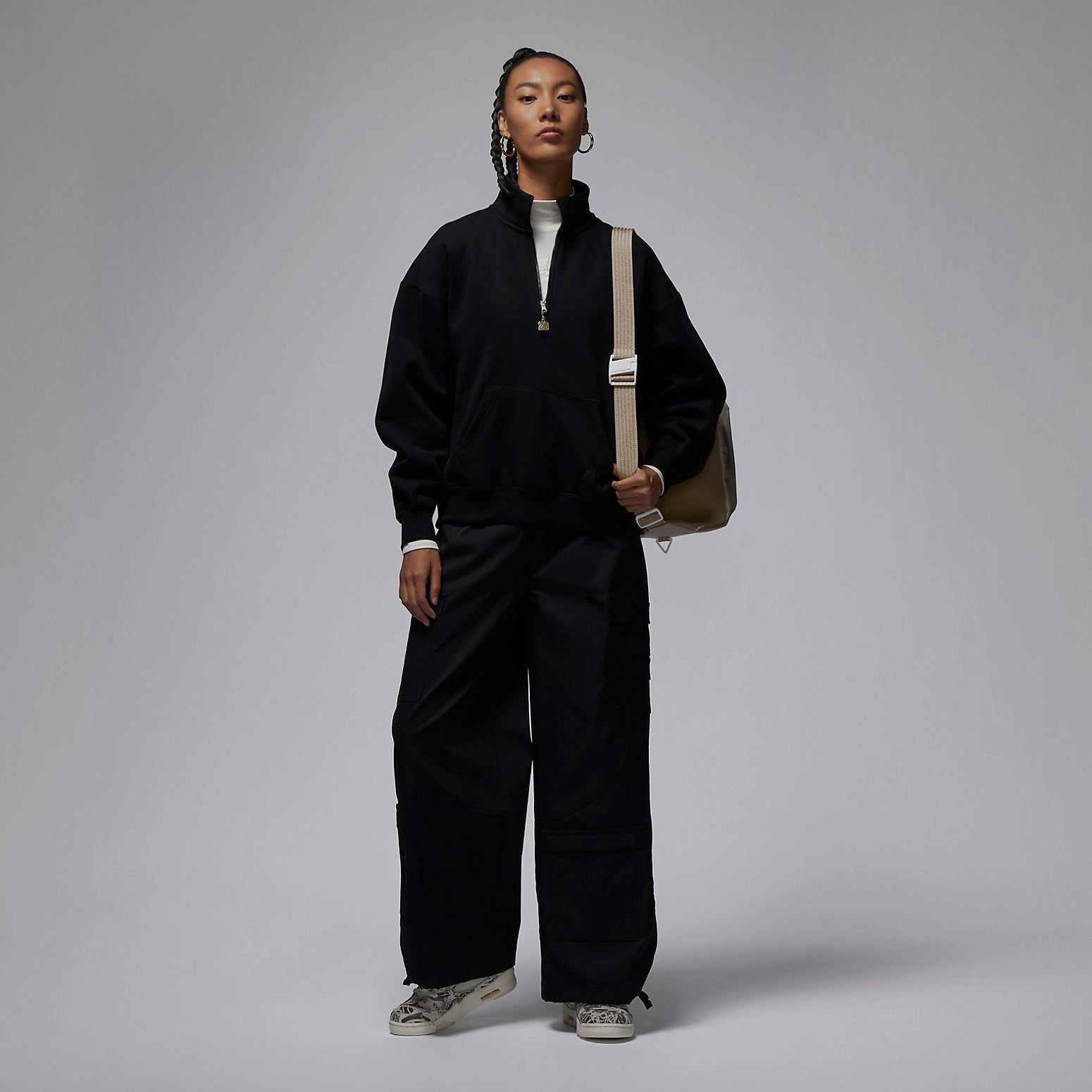 (WMNS) Air Jordan Flight Fleece Top 'Black' FD7222-010 sold by KicksCrew product image thumbnail 5