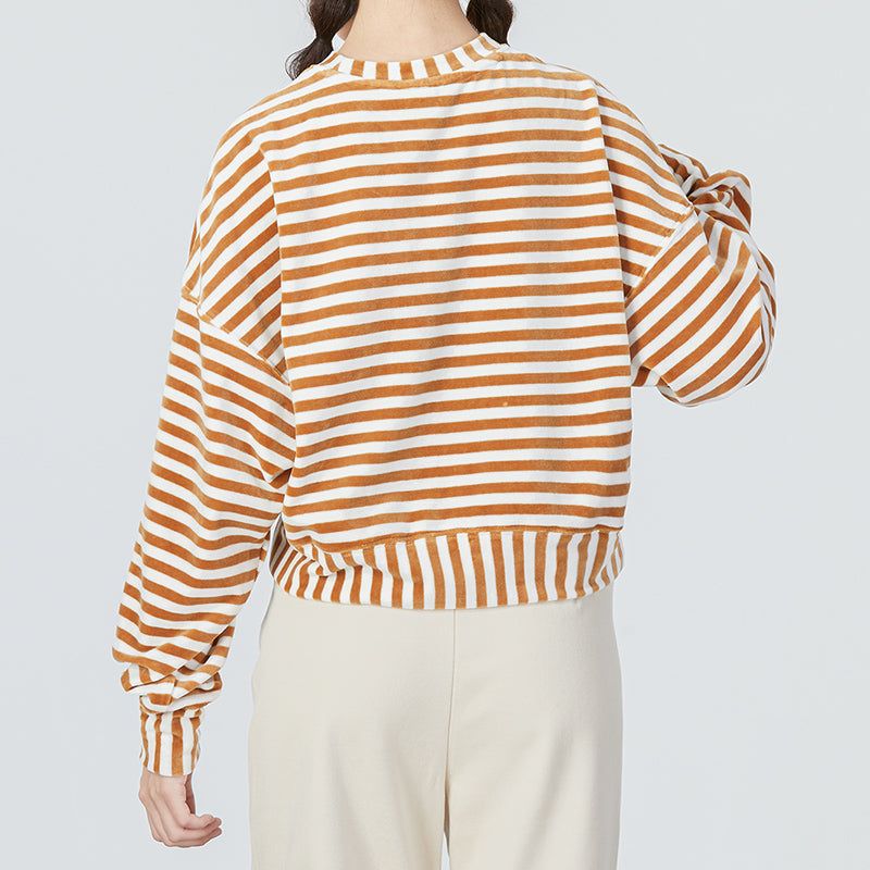 (WMNS) Puma Striped Knitted Sweater 'Beige' 537632-74 sold by KicksCrew product image thumbnail 4