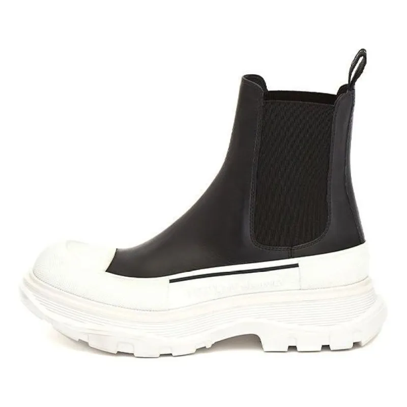 (WMNS) Alexander McQueen Chelsea Tread Ankle Boot 'Black White' 635714WHZ611071 made by Alexander McQueen