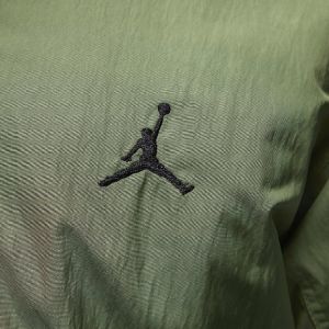 Air Jordan Essentials Renegade-Jacket 'Green' FB7317-340 sold by KicksCrew