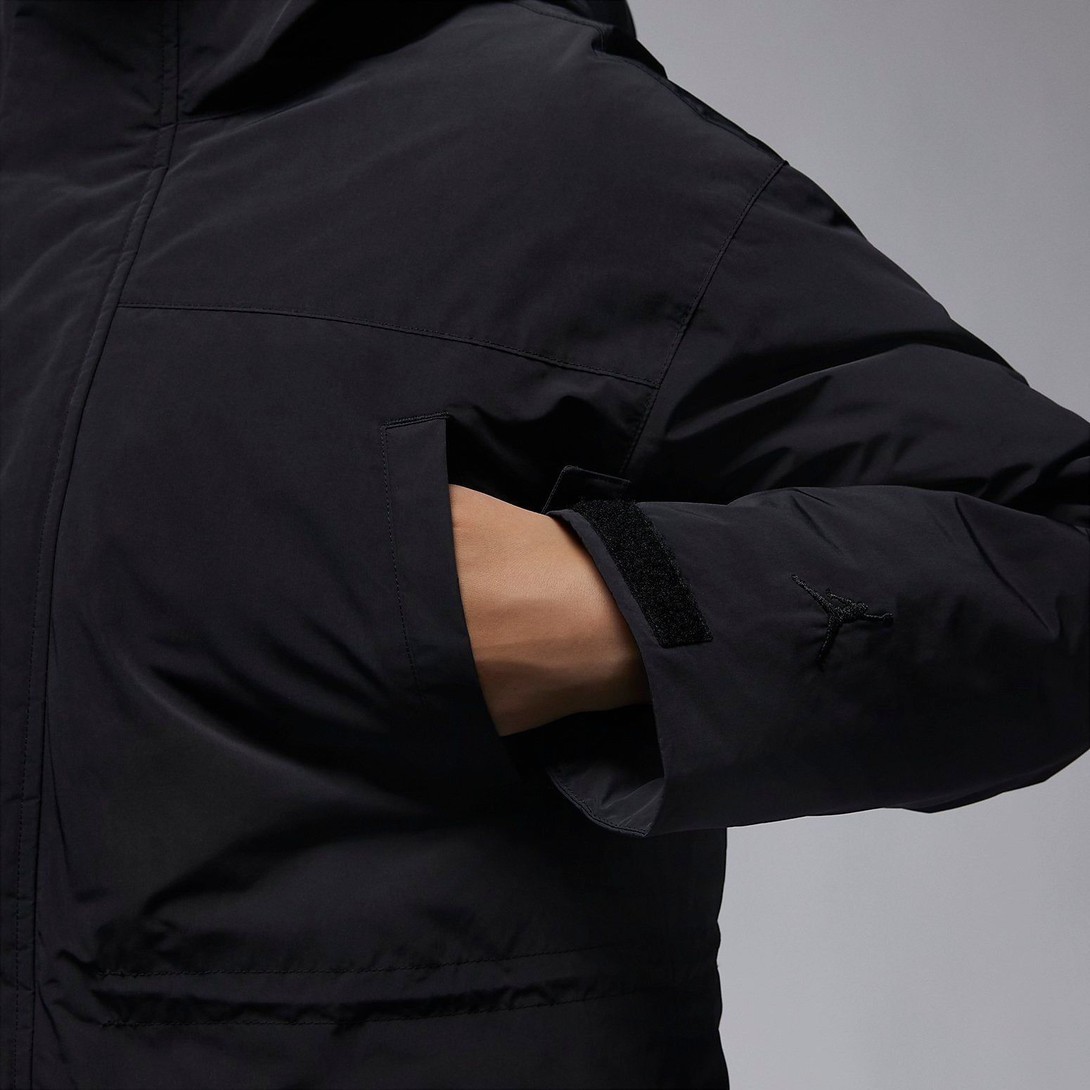 (WMNS) Air Jordan Down Parka 'Black' FB5086-010 sold by KicksCrew product image thumbnail 2