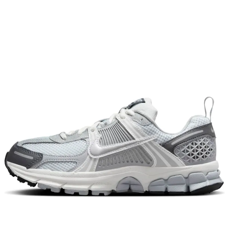 (GS) Nike Vomero 5 'Pure Platinum Metallic Silver' HF6998-002 sold by KicksCrew