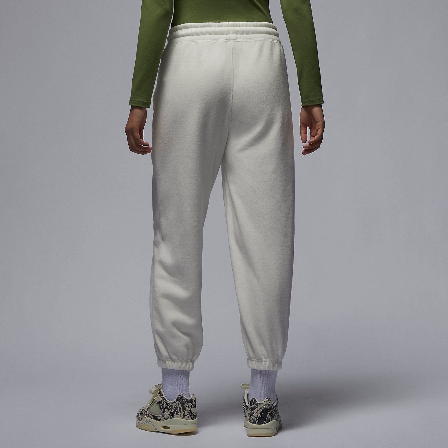 (WMNS) Air Jordan Flight Fleece Winterized Pants 'Off White' FD7235-133 sold by KicksCrew product image thumbnail 5