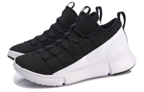 Li-Ning Essence 2.0 New York Fashion Week 'White Black' AGBN023-1 sold by KicksCrew