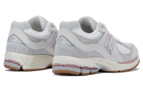 (WMNS) New Balance 2002R Gore-Tex 'Grey White' M2002RPM sold by KicksCrew