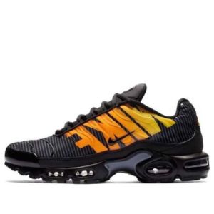 Nike Air Max Plus SE 'Total Orange' AT0040-002 sold by KicksCrew