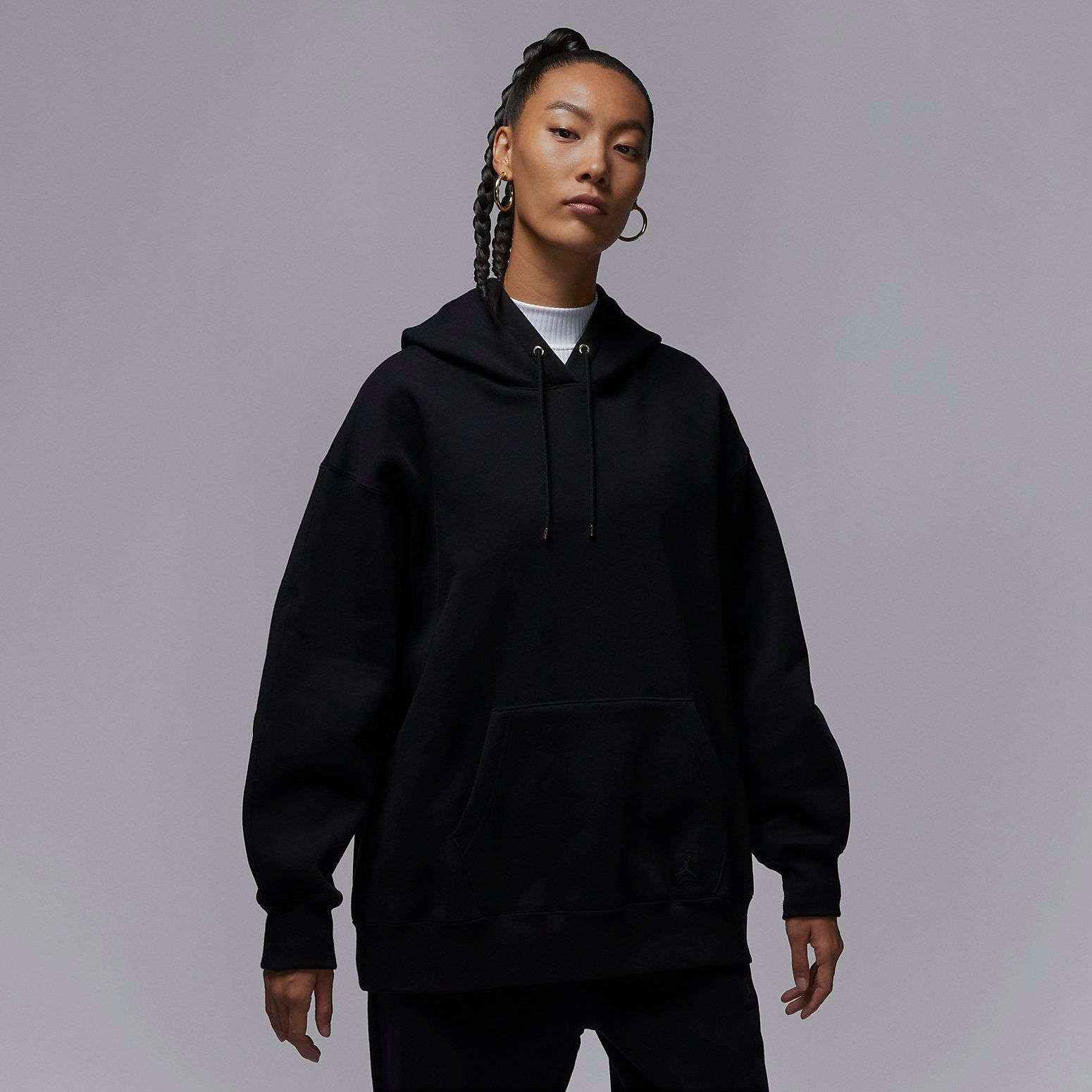 (WMNS) Air Jordan Flight Fleece Pullover Hoodie 'Black' FB5111-010 sold by KicksCrew product image thumbnail 3