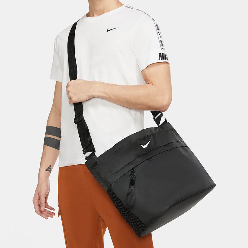 Nike Sportswear Essentials Tote 'Black' CV1056-011 sold by KicksCrew product image thumbnail 4