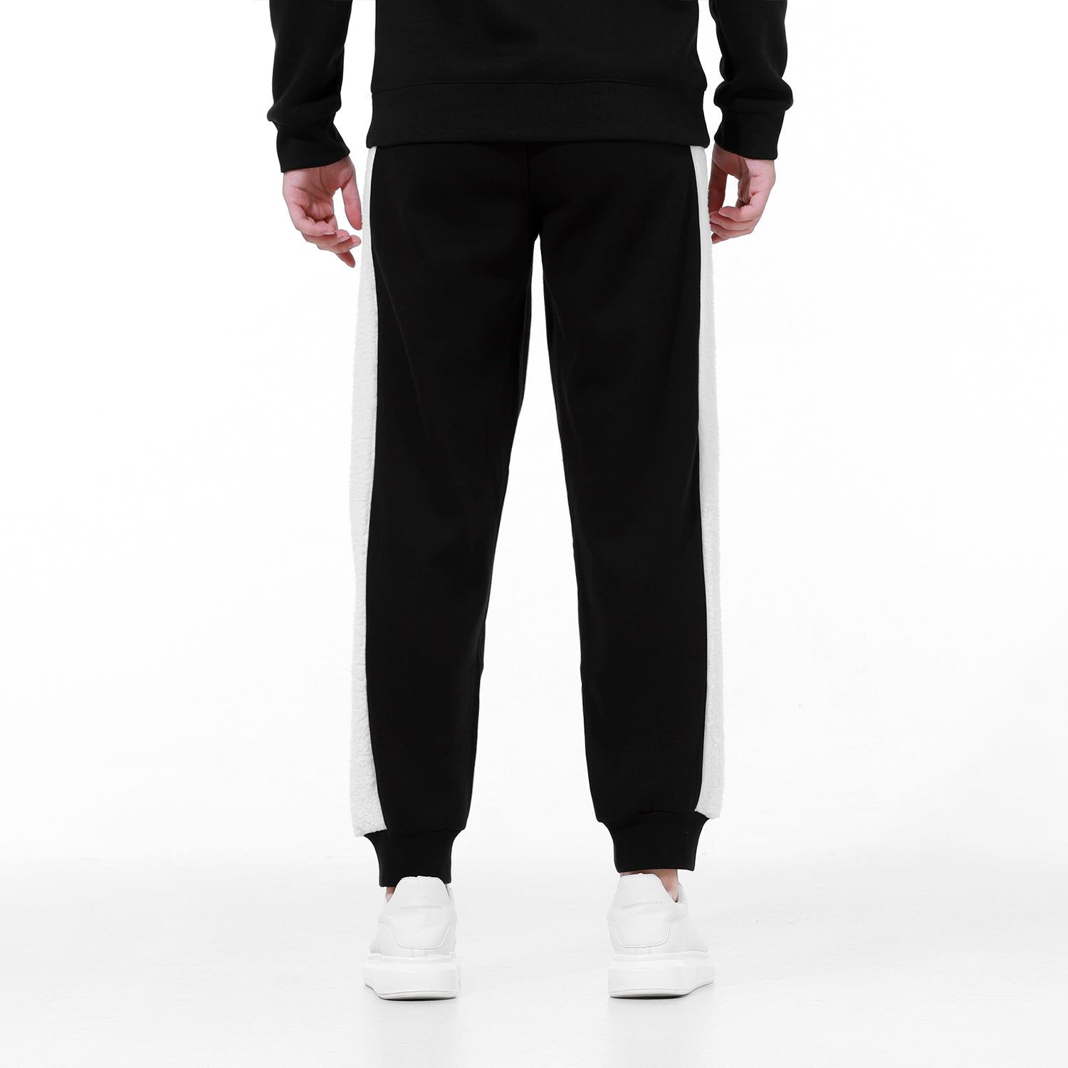 Puma Fleece Blocking Pants 'Black' 534938-01 sold by KicksCrew product image thumbnail 4