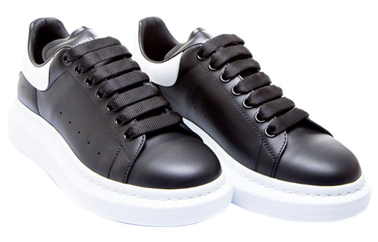 (WMNS) Alexander McQueen Oversized Platform Sneaker 'Black' 553770WHGP51070 sold by KicksCrew product image thumbnail 4