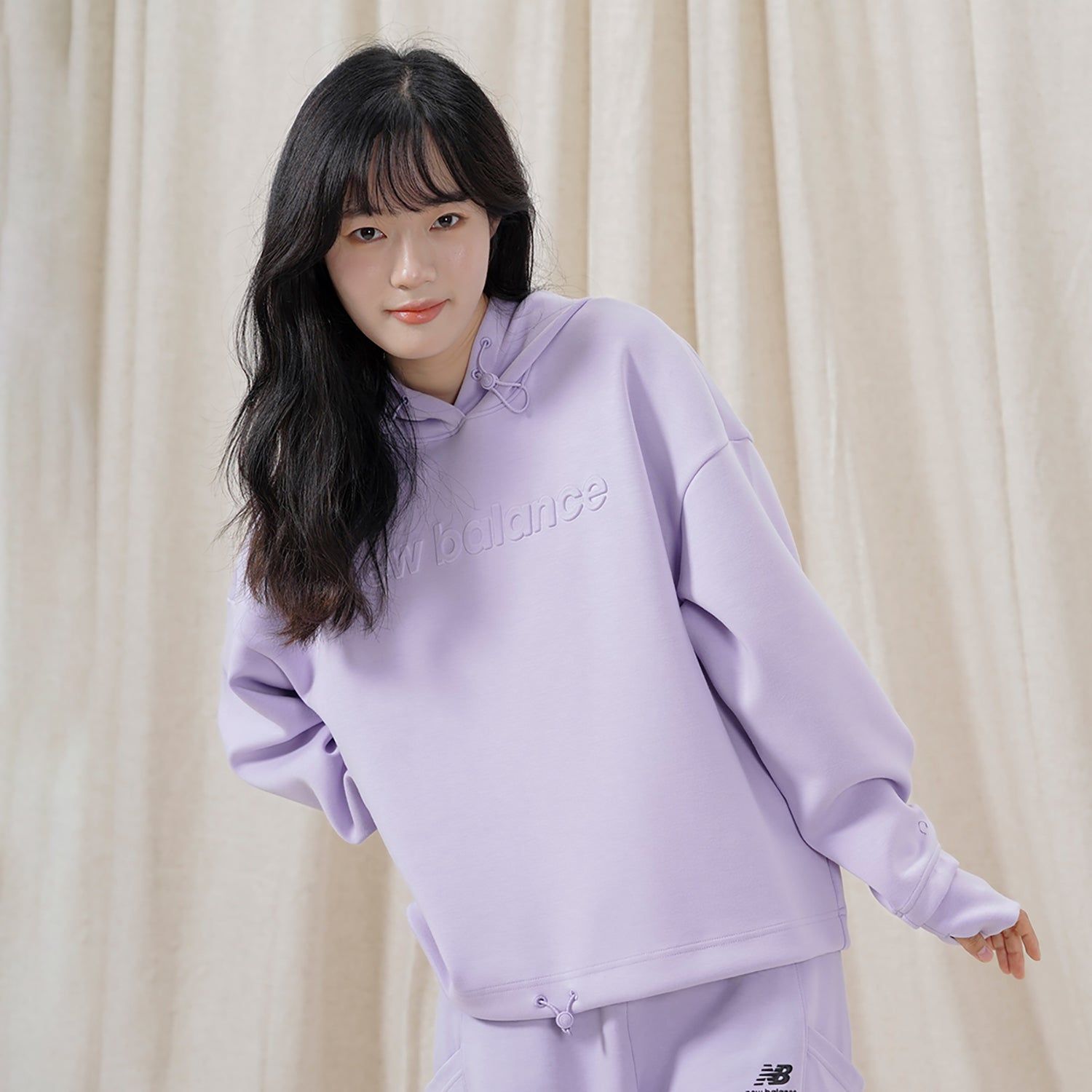 (WMNS) New Balance Casual Logo Hoodie 'Purple' 5CC39742-DV sold by KicksCrew product image thumbnail 4